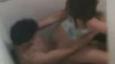 Dickie Fite fode a namorada em todos os buracos com um vídeo de pornô com mulher brasileira beijo