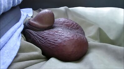 Mulher Vulgar e rápida sentada filme pornô da kim kardashian no vibrador