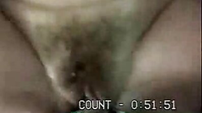 Loira peituda filmes pornô das panteras se masturbando no banheiro com vibrador